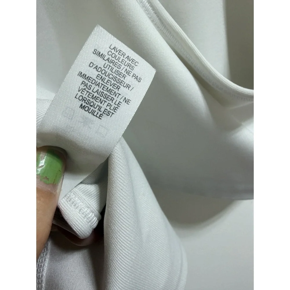 Nike Women Sports Bra 2X WhiteDRI FIT Swoosh Wireless Racerback Good Support